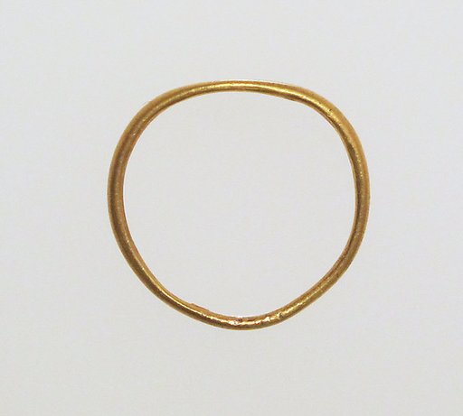 Gold ring with inscription