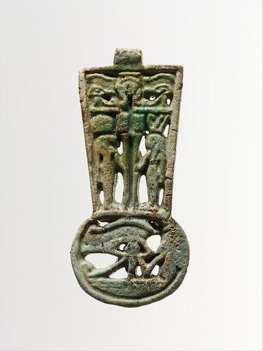 Faience amulet pendant, a menat