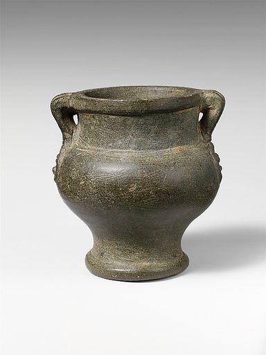 Chlorite amphoriskos (small jar)