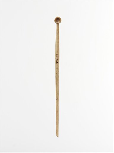 Bone ligula (ear pick)