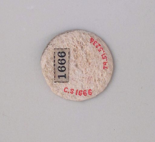 Ivory disk of a pyxis