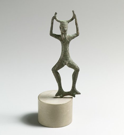 Statuette of a man