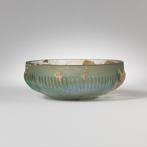 Glass ribbed bowl