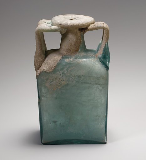 Glass rectangular bottle