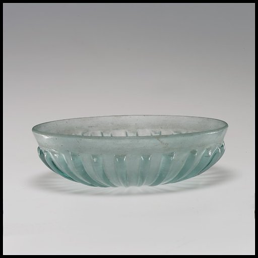 Glass ribbed bowl