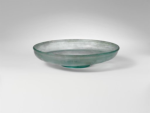 Glass dish