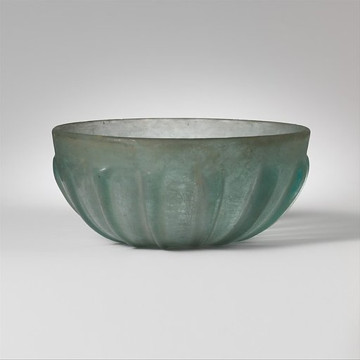 Glass ribbed bowl