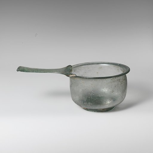 Glass trulla (pan)