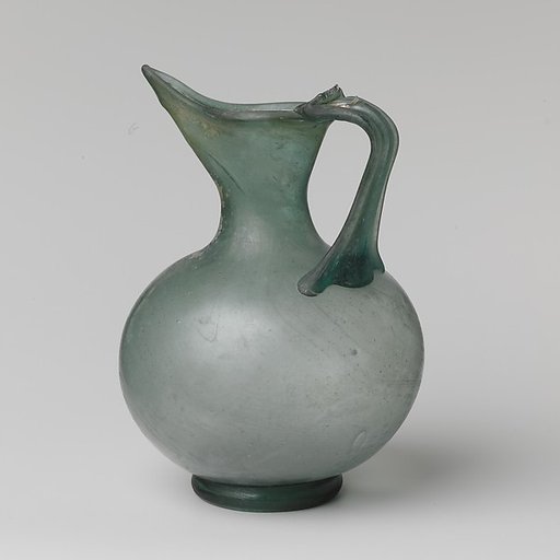 Glass spouted jug