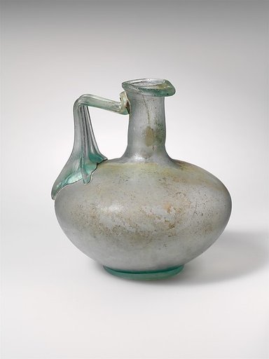 Glass jug
