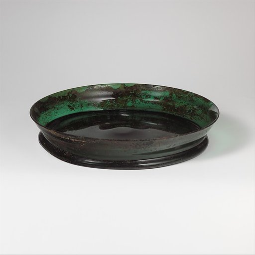 Glass dish