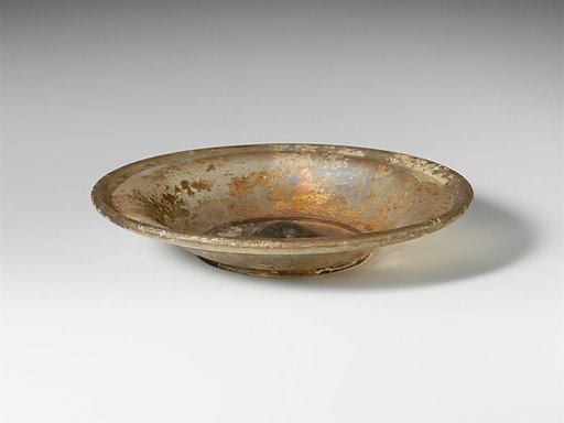 Glass dish
