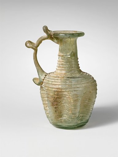 Glass jug