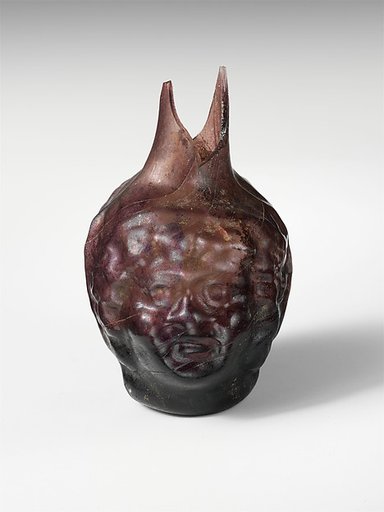 Glass double head-shaped flask