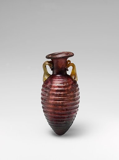 Glass amphoriskos with horizontal ribs