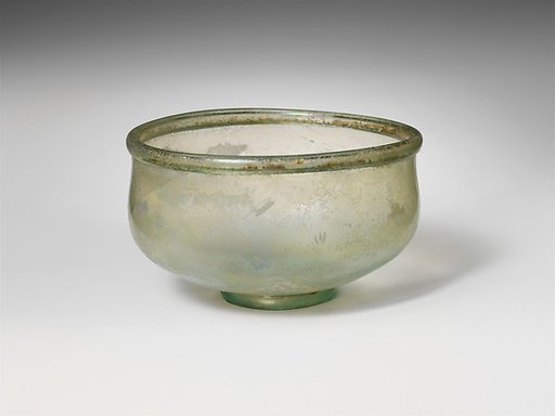 Glass bowl