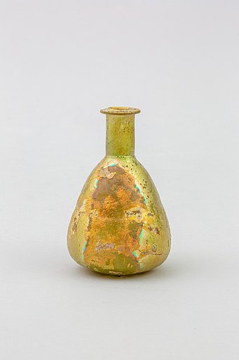 Glass perfume bottle