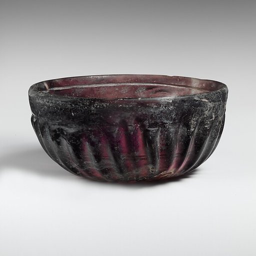 Glass ribbed bowl