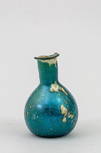 Glass perfume bottle