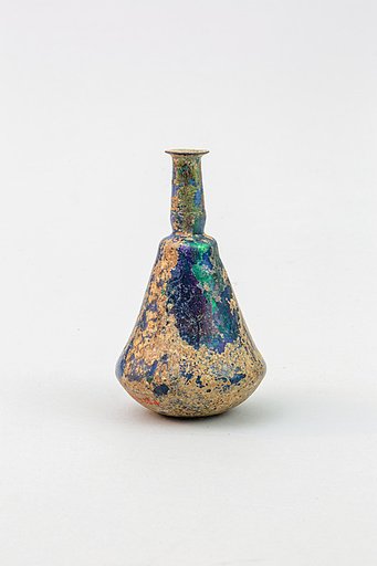 Glass perfume bottle