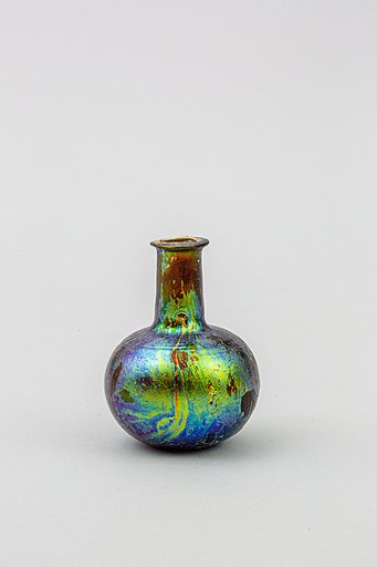 Glass perfume bottle