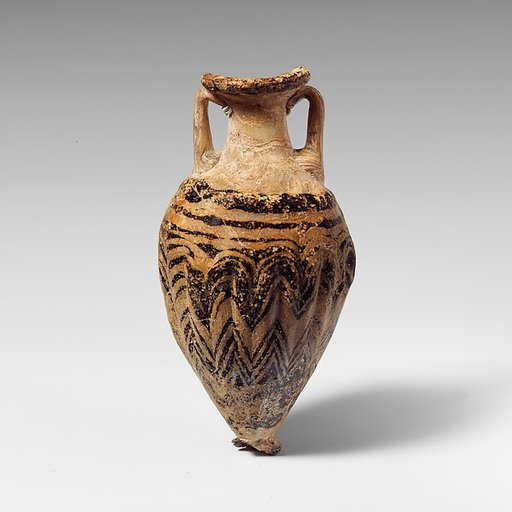 Glass amphoriskos (perfume bottle)