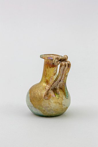 Glass jug