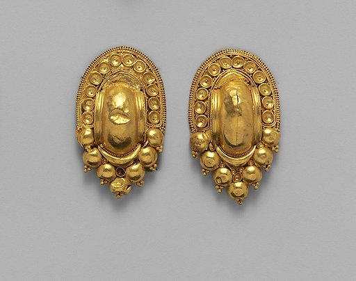Gold earrings