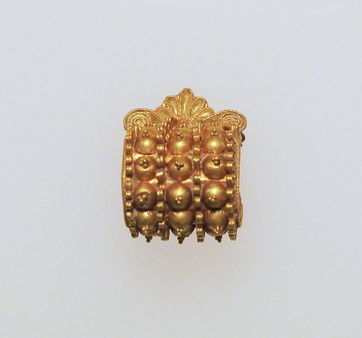 Earring, baule type