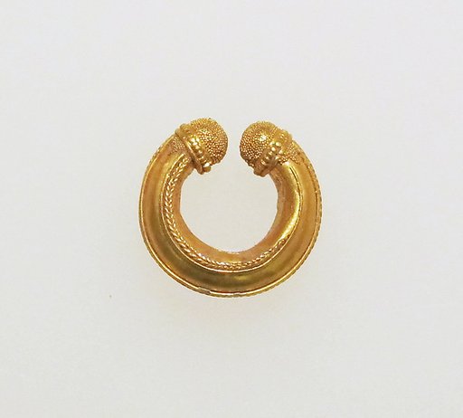 Earring
