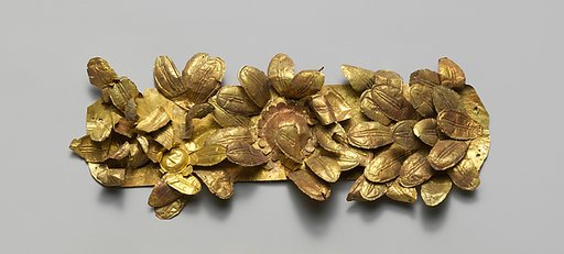 Gold wreath
