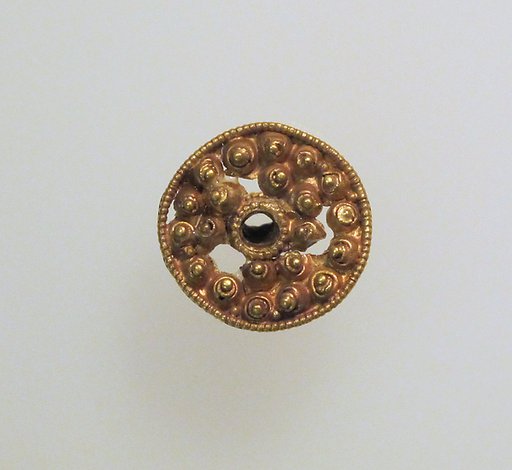 Disk stud