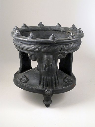 Bowl with tripod base