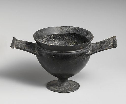 Terracotta cup with lid