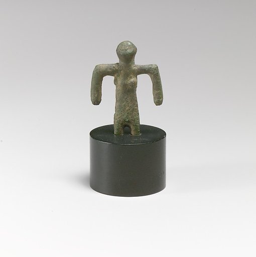 Statuette of a man