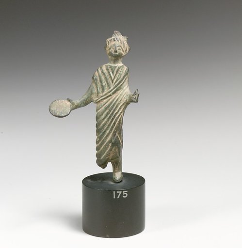Statuette of a man