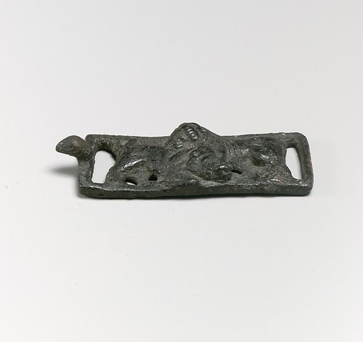 Buckle with lion and boar