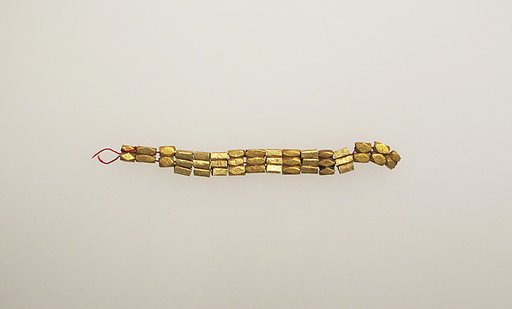 Necklace with 16 beads