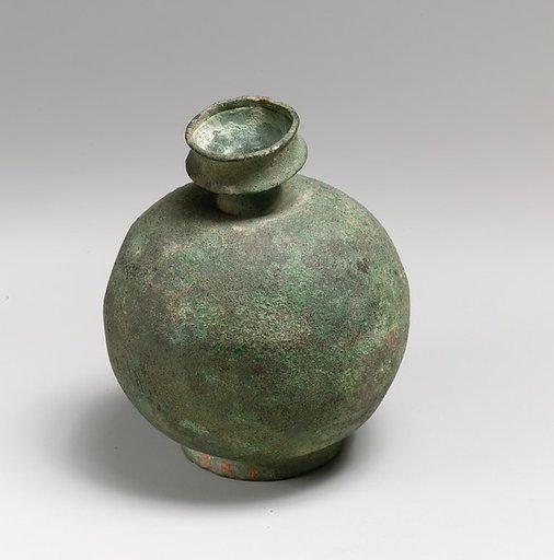 Bronze aryballos