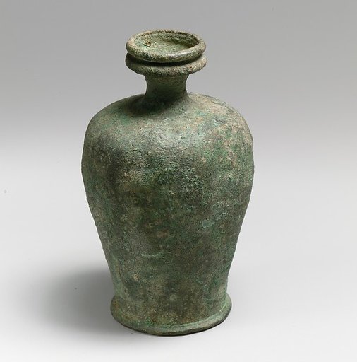 Bronze aryballos