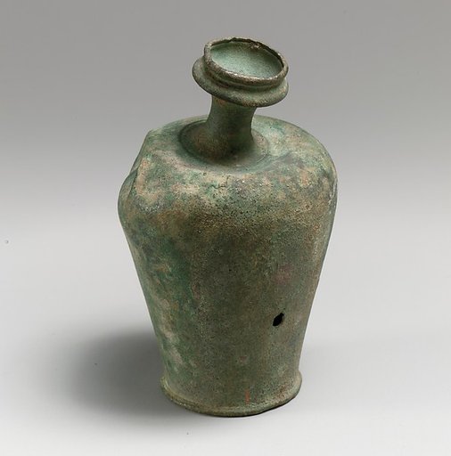Bronze aryballos