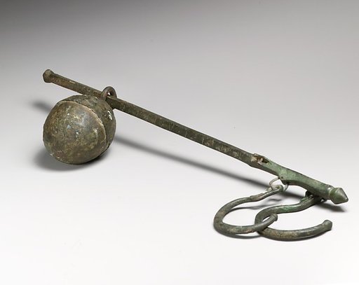 Bronze steelyard and weights