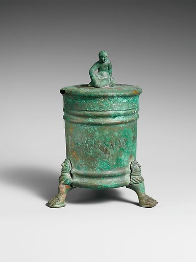 Bronze cista (toiletries box)