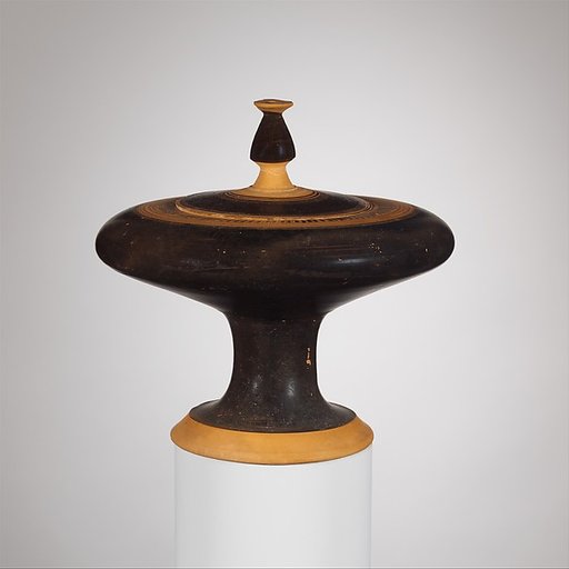 Terracotta plemochoe (vase for perfume)
