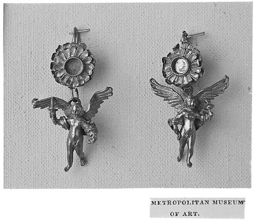 Pair of gold-disk earrings with Erotes pendants