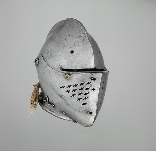 Close Helmet for the Tourney