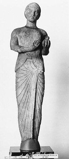 Marble Kore statuette