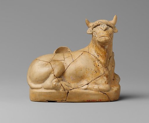 Terracotta askos (flask with a spout) in the form of a bull