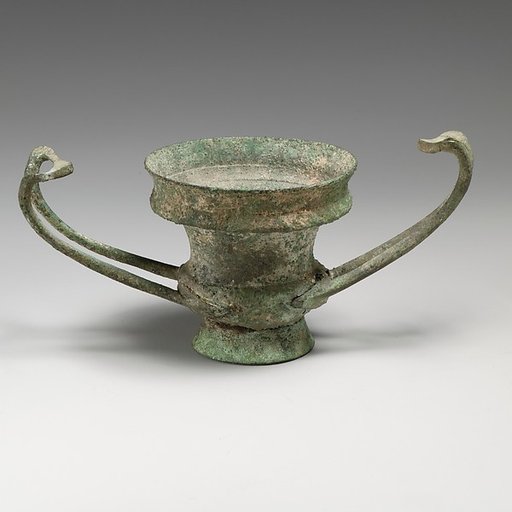 Bronze kylix (drinking cup)