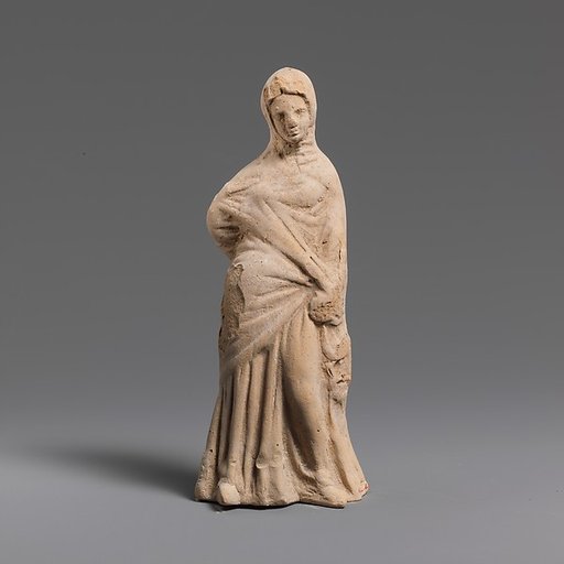 Terracotta statuette of a woman
